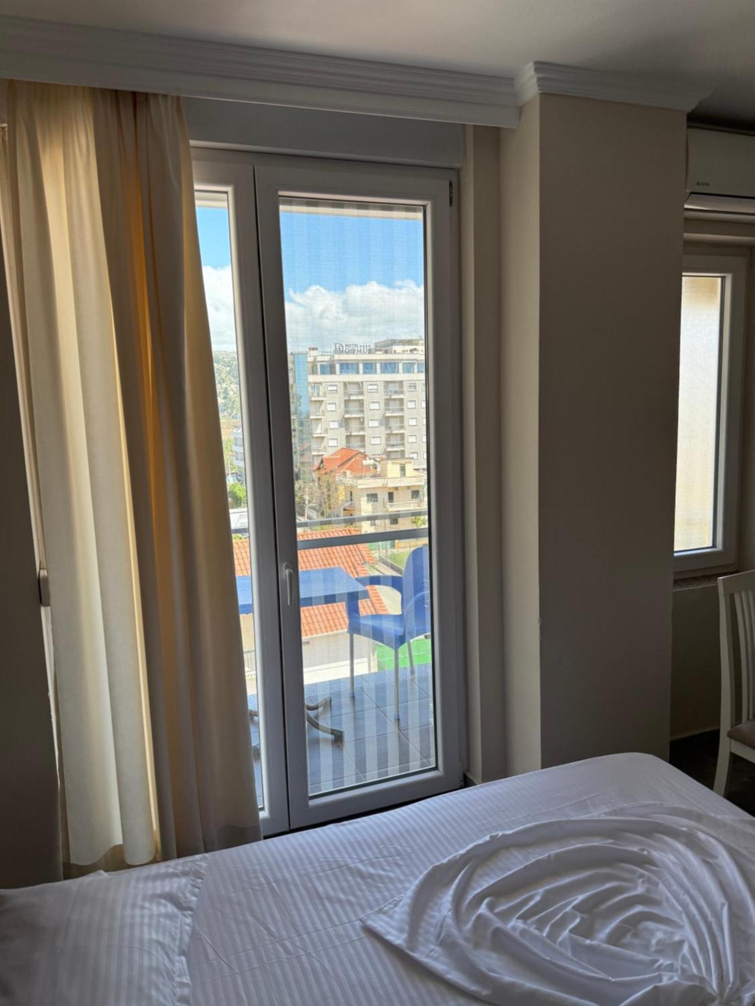 Shengjin Apartaments