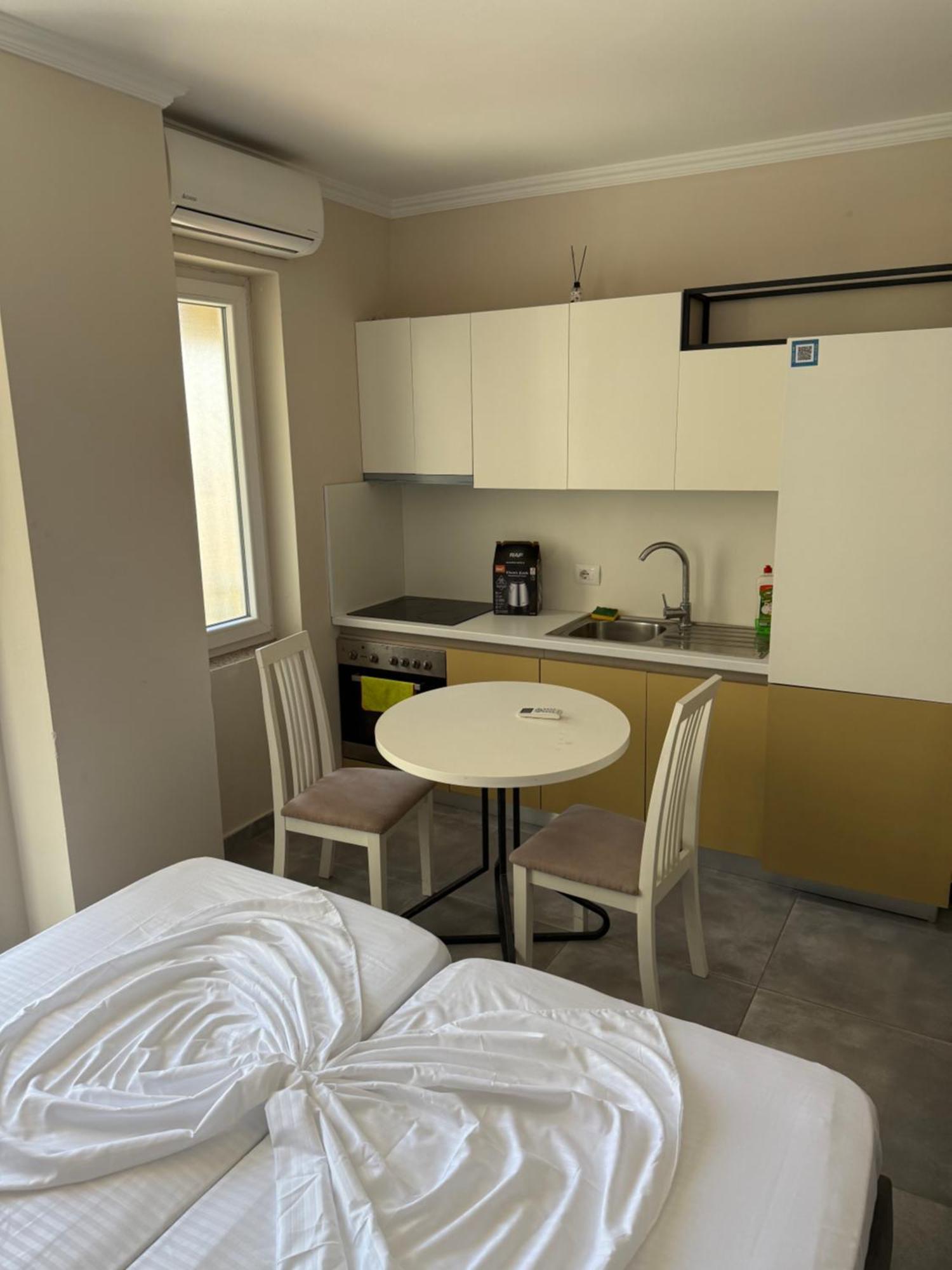 Shengjin Apartaments Apartment *