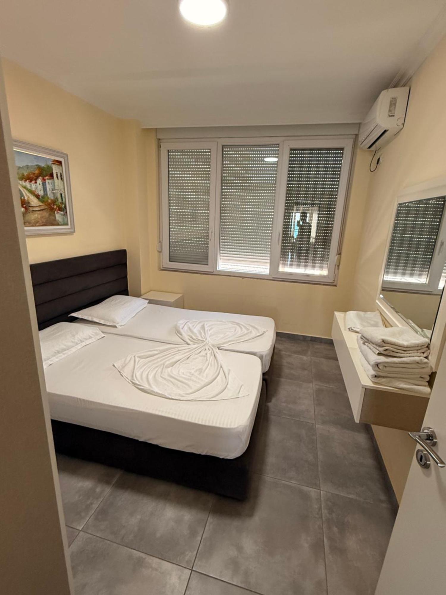 Shengjin Apartaments *
